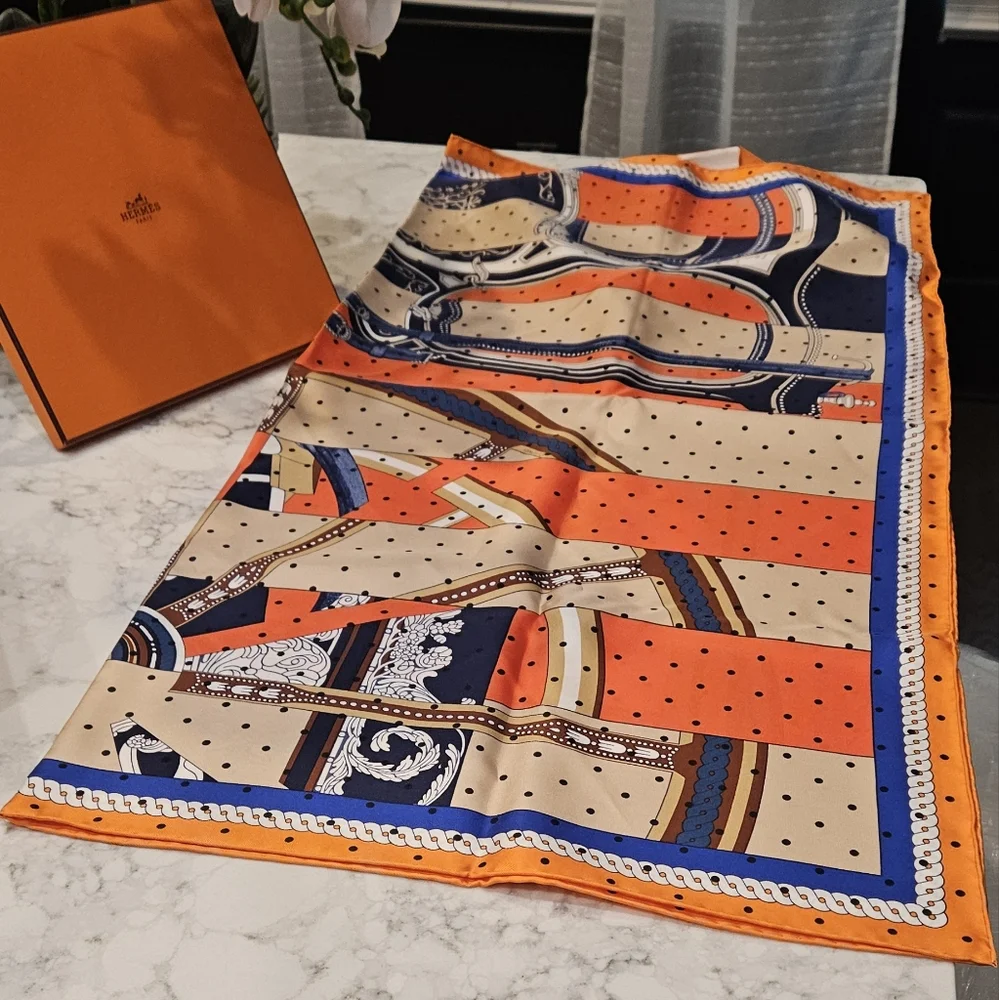 Hermès Silk La Berline Bayadere 90 Scarf - Picture 13 of 14